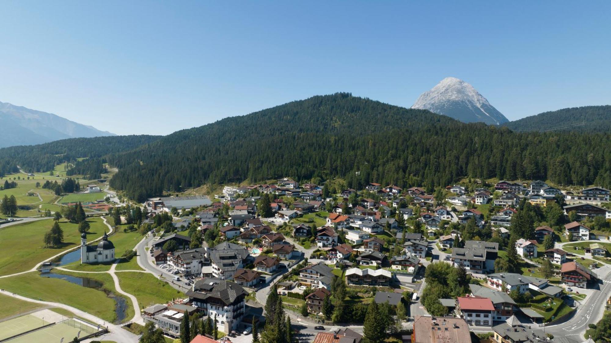 Triple A Chalets ゼーフェルト・イン・チロル エクステリア 写真